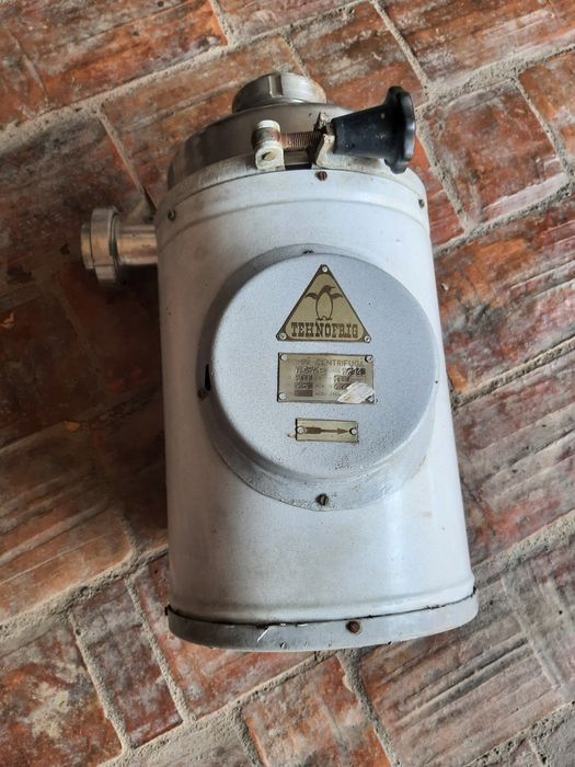 Pompă trifazică, lichide alimentare