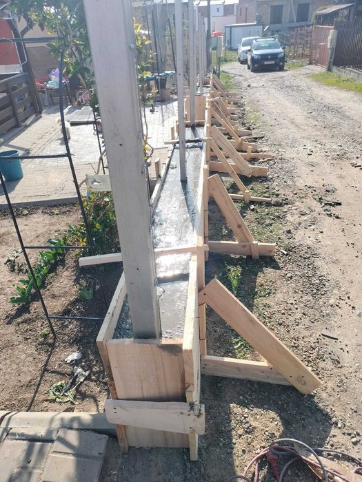 Construim garduri si porti din panouri stil jaluzele, sipca metalica, tabla cutata, BCA