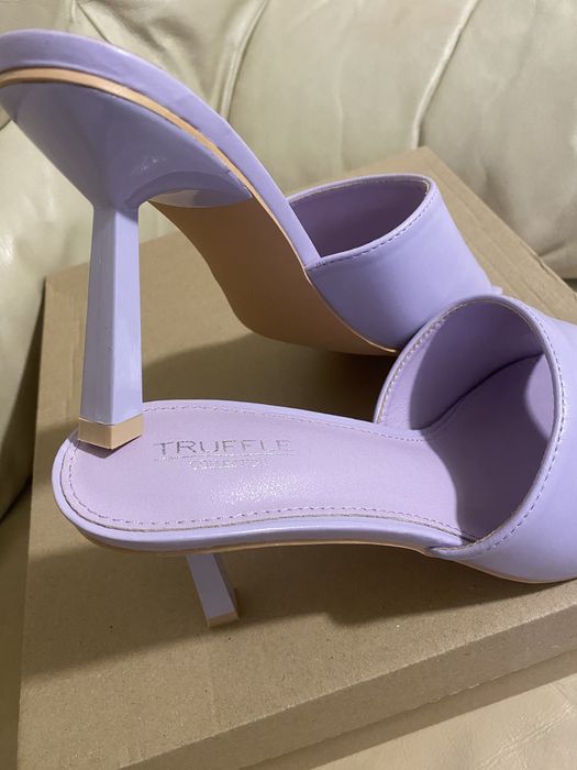 Дамски чехли на ток