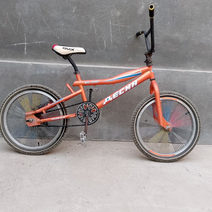 Велосипед сотилади срочно.