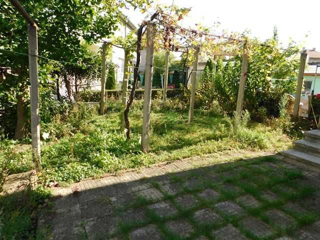 Продава се Етаж от къща в Търговище, Център - 115 кв.м за 998 €/кв.м - Снимка #13