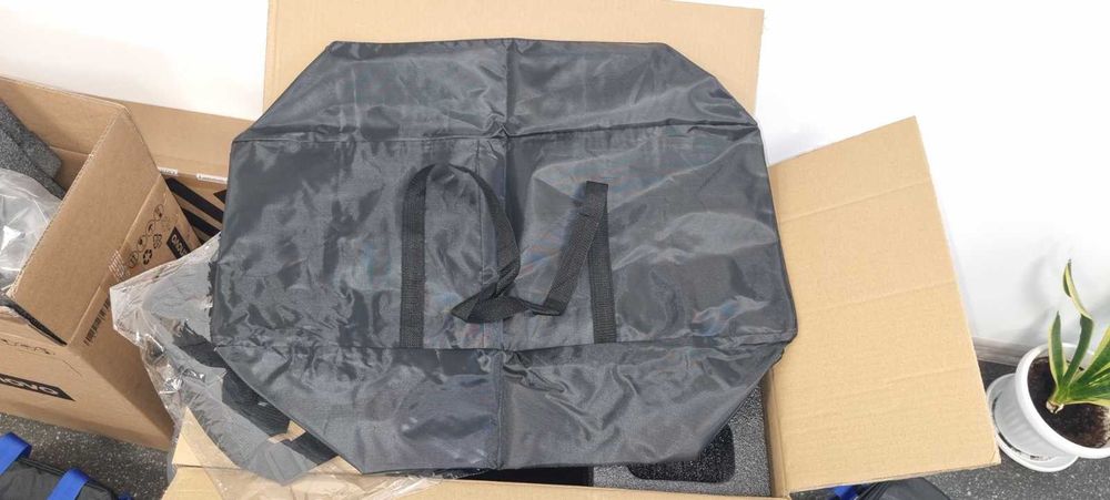 Най-нов модел лодка за захранка Flytec V066 GPS Dual Hopper