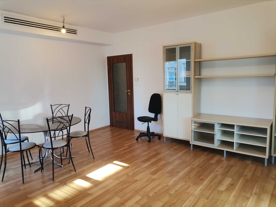 Apartament 2 camere cu garaj subsol