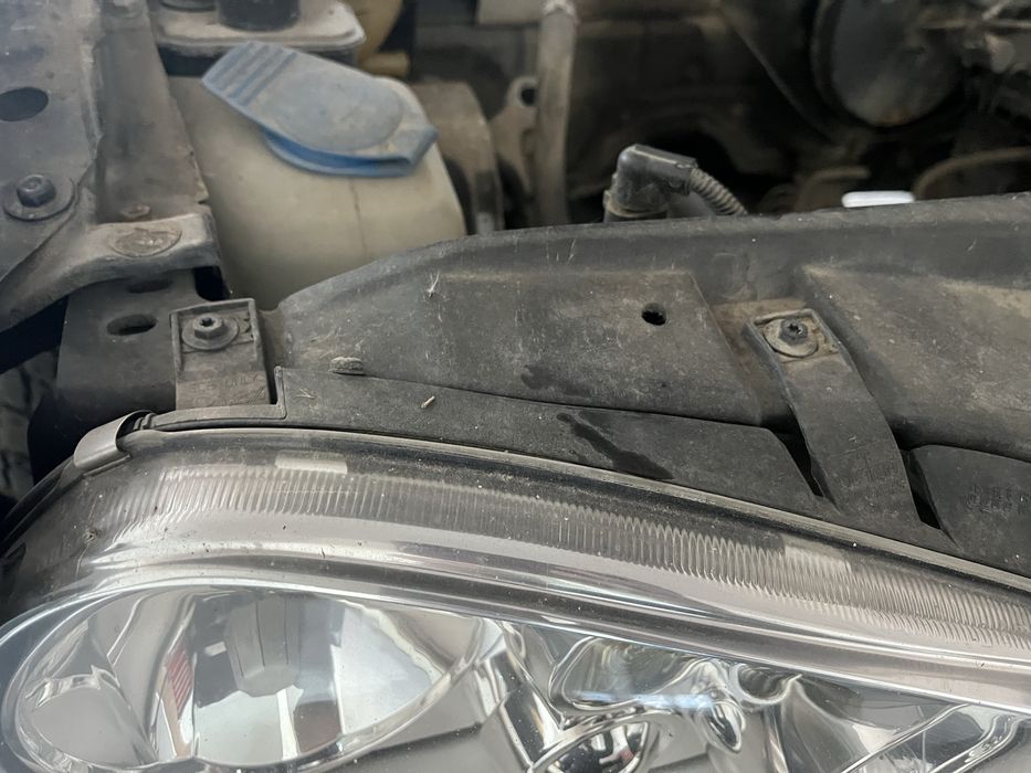 Far dreapta golf 4 stare foarte buna