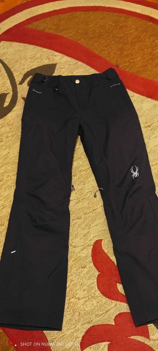 Vând pantaloni spyder M