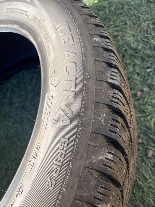 Шины зимние R17 215/55.