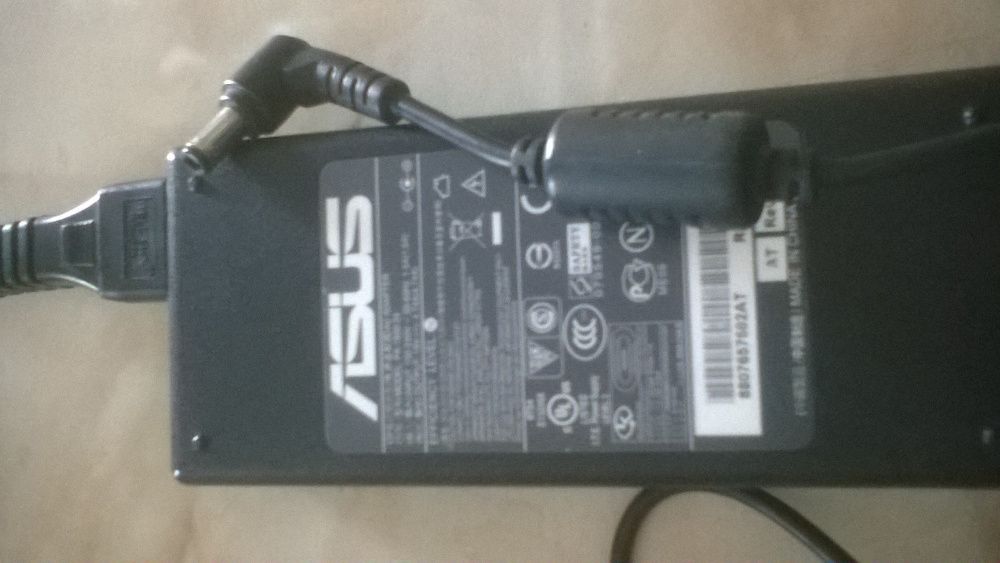 Блок питания для ноутбука