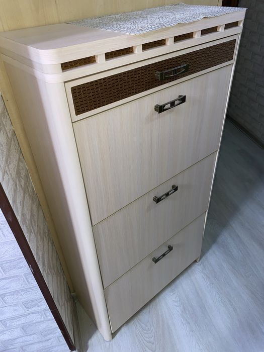 Шкаф большой