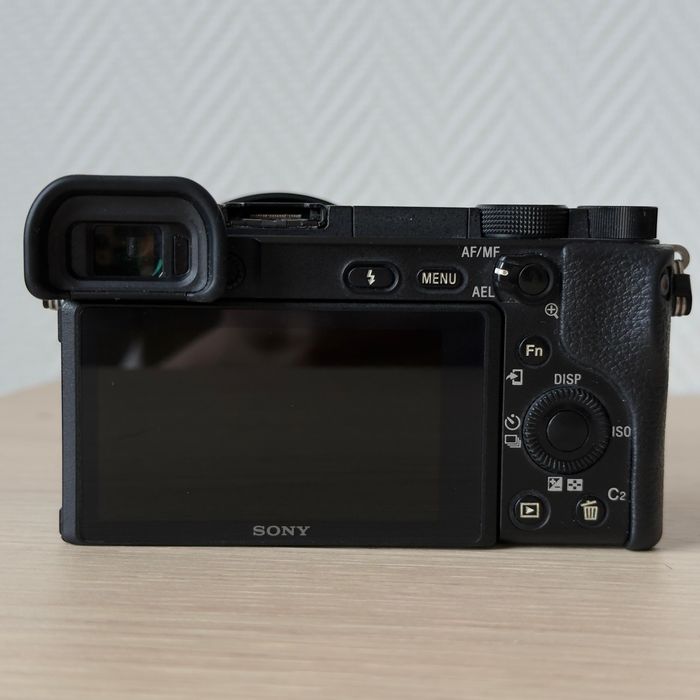 Sony a6400 СРОЧНО!
