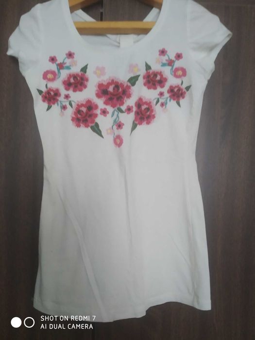 кофточка трикотажная для девочки 10-12 лет ,новая.