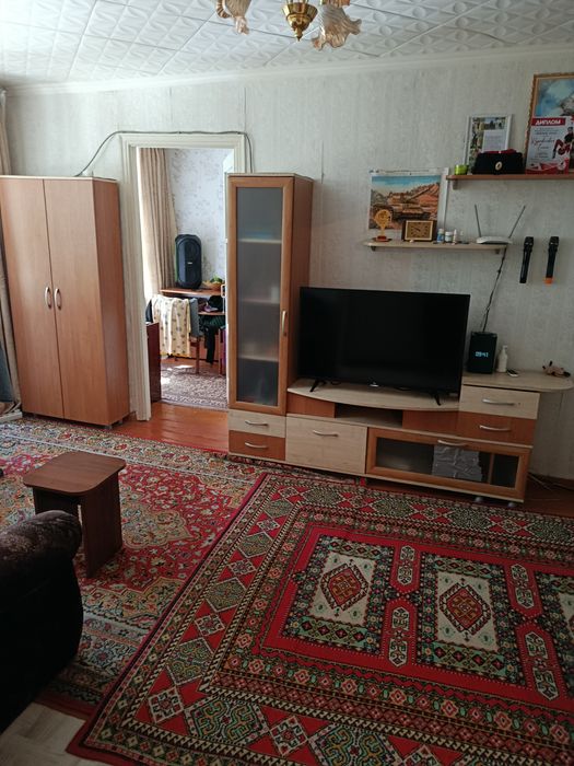 Продам двушку возле акимата