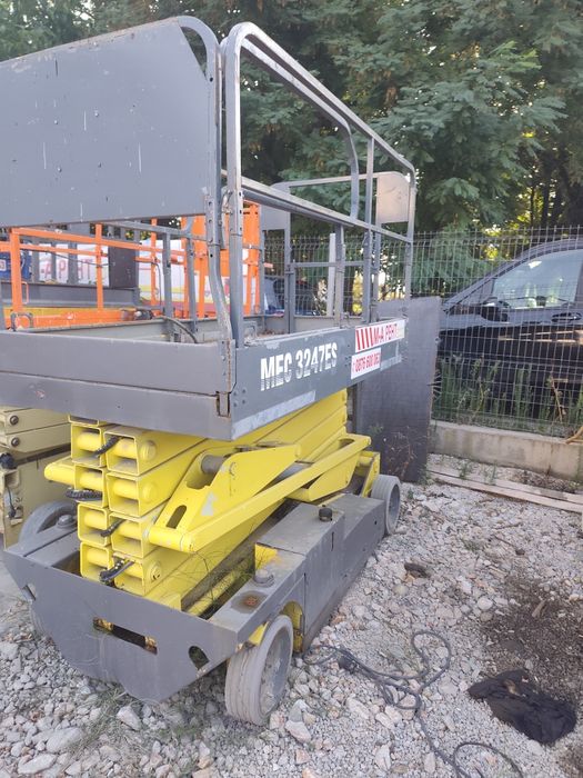 Ножична вишка 12м MEC - 3247ES 2 бр Произведено в Канада