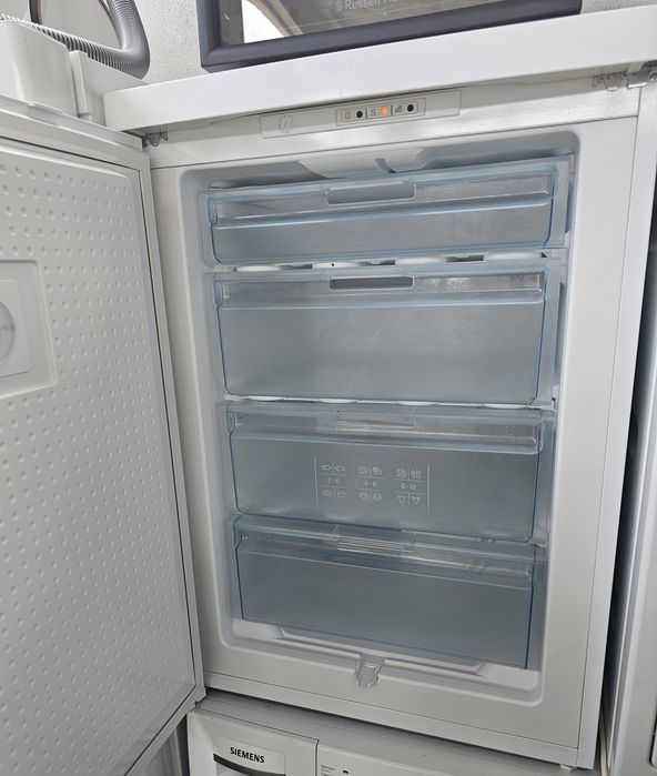 Малък фризер BOSCH