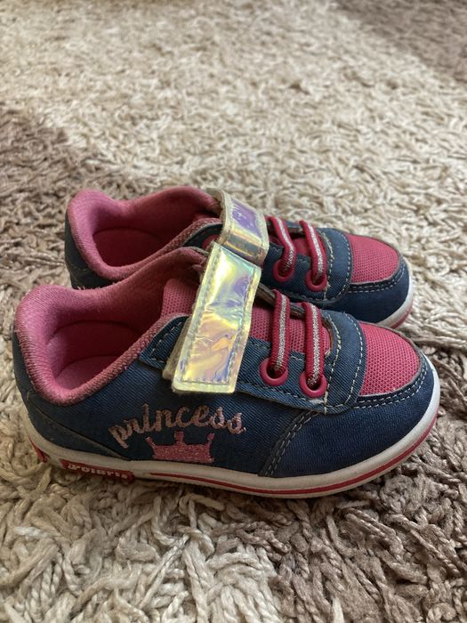 Детская обувь для девочки