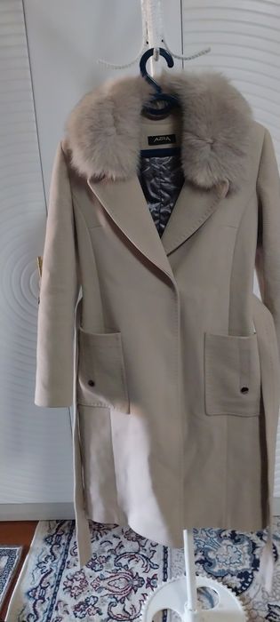 Palto sotiladi holati yangi kiyilmagan