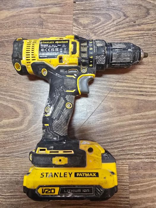 Set Stanley 18V fierastrau sabie si masini de gaurit -P-