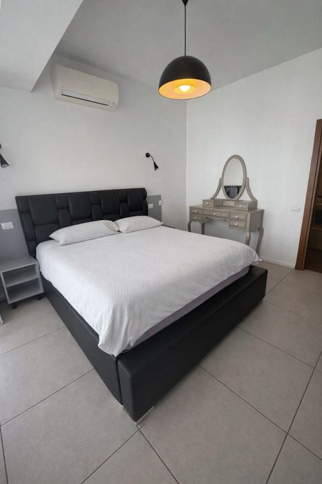 Inchiriez termen lung apartament 2 camere