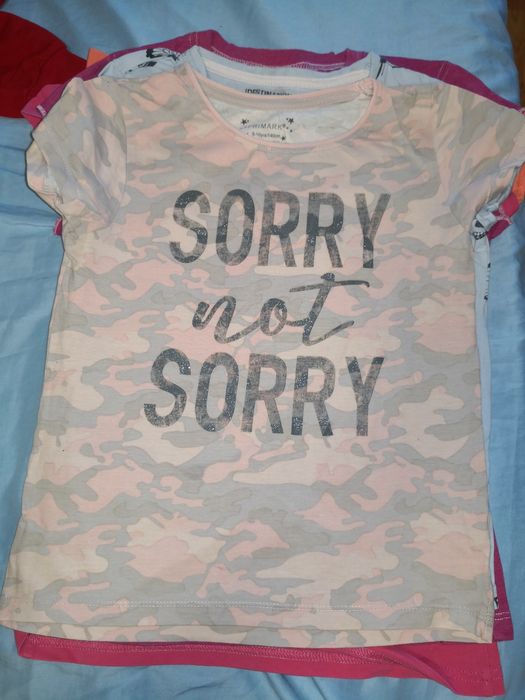 Vând tricouri fetite purtate o data