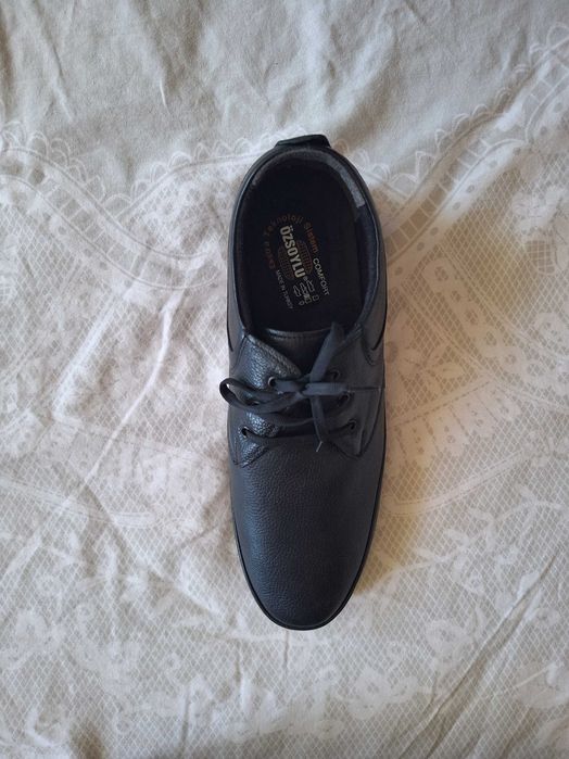 Чисто черни мъжки спортни официални обувки от кожа