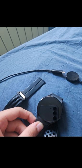 Samsung watch 5 pozele sunt de pe vinted de pe contul meu
