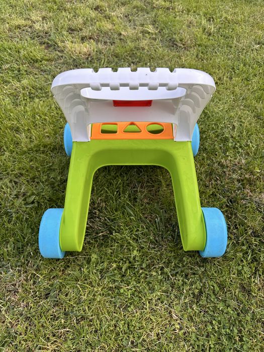 Проходилка за бутане Fisher Price