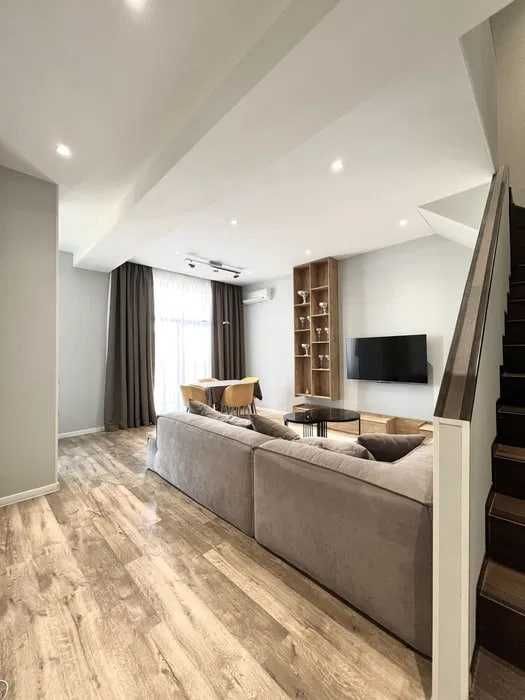 Продается 3\9\10 90м2 цена выкуп  115 000$ Горит Жк СОЛЯРИС !!