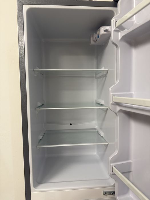 Продам  бу холодильник