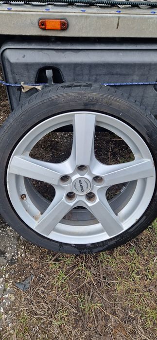 Джанти с гуми 17 цола 5х114.3