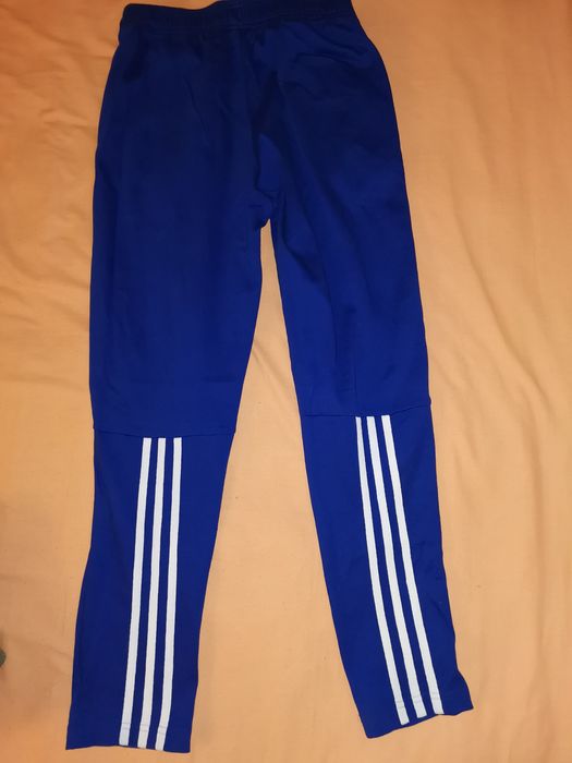 Adidas bumbac 11-12 ani ca noi