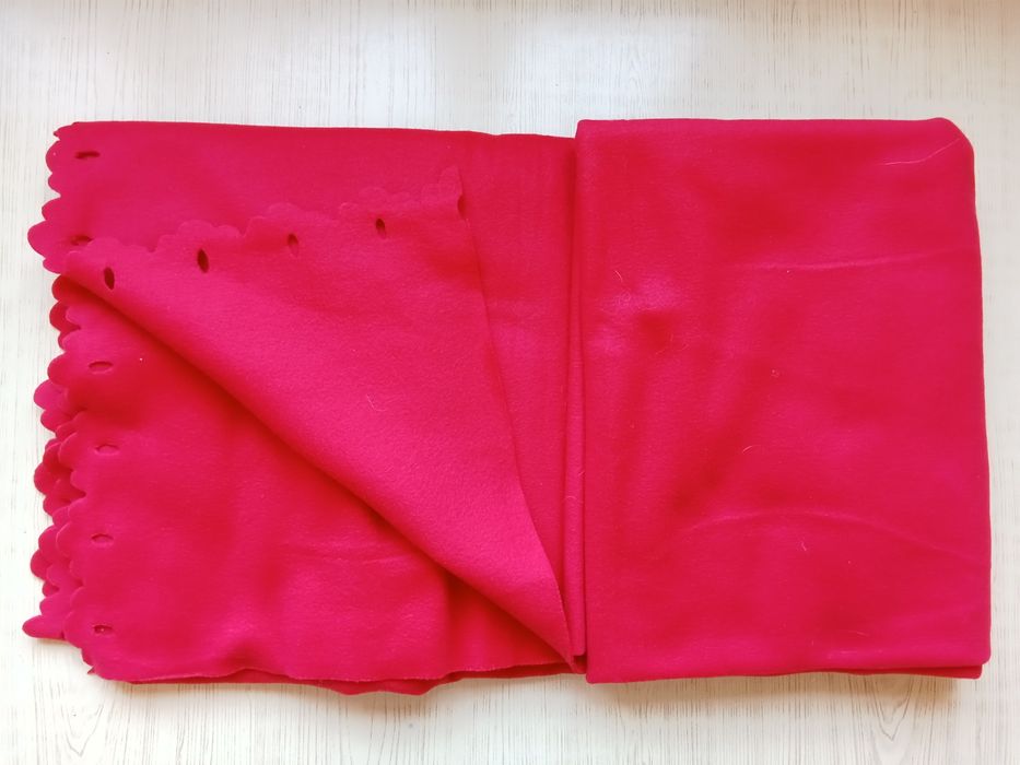 Пледы, покрывало и подушки