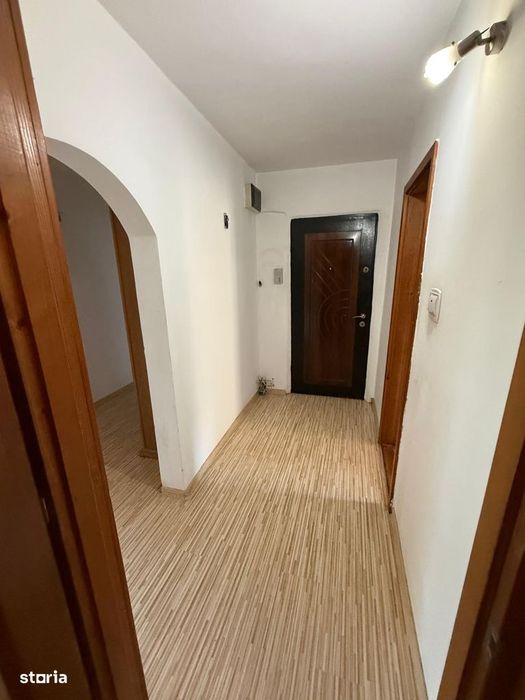 Apartament cu 4 camere decomandate, Obcini