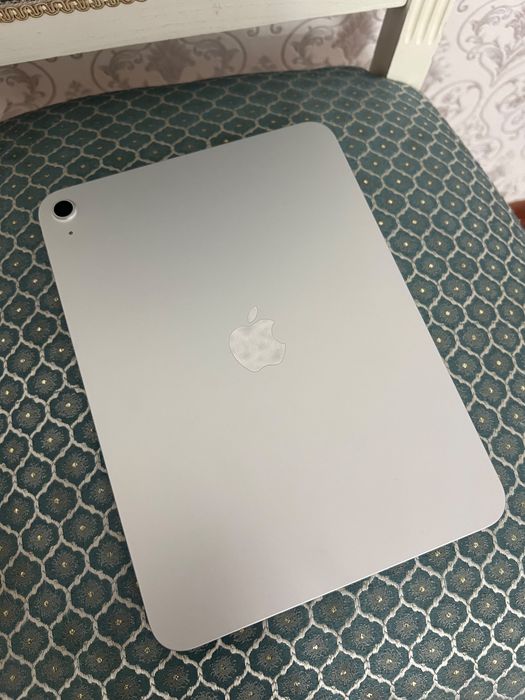 продается Ipad a16