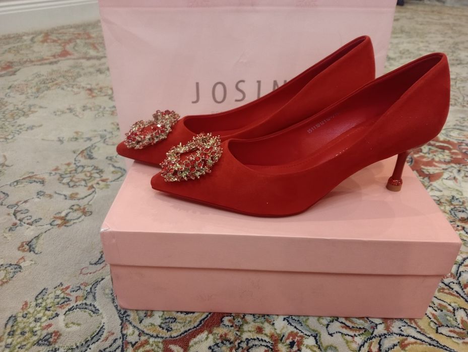 Новые туфли от бренда josiny.