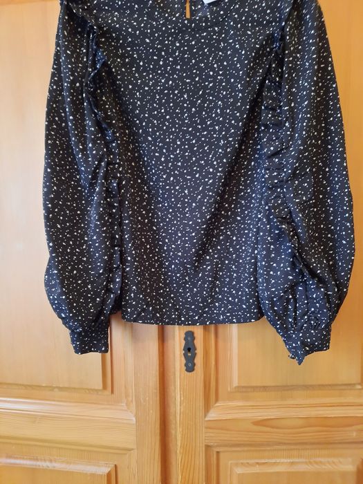 Bluza deosebita bleumarin cu alb mărimea 36-38