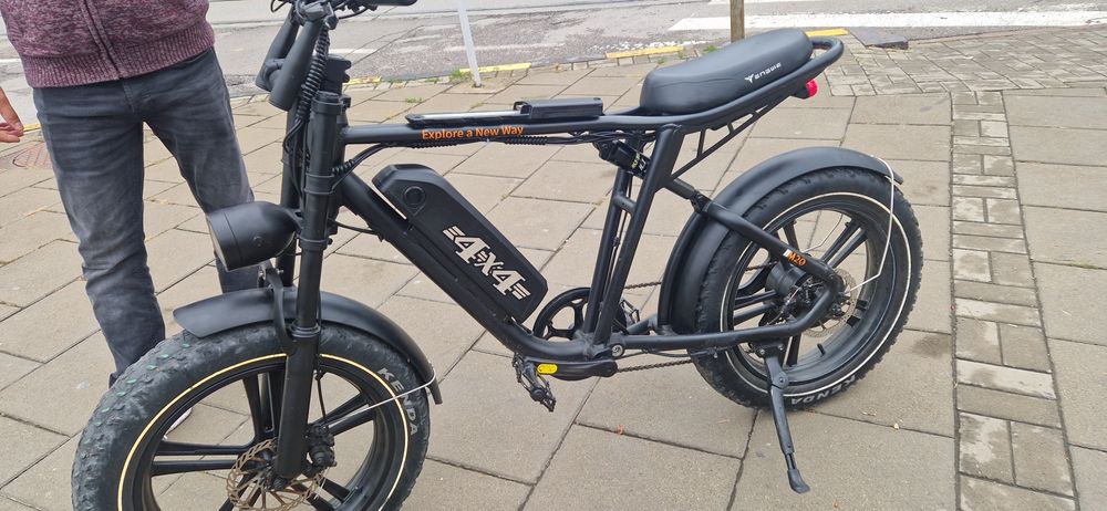 Bicicleta electrica engwe m20