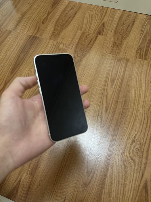 iPhone 13 arzon ulgrlb qolila