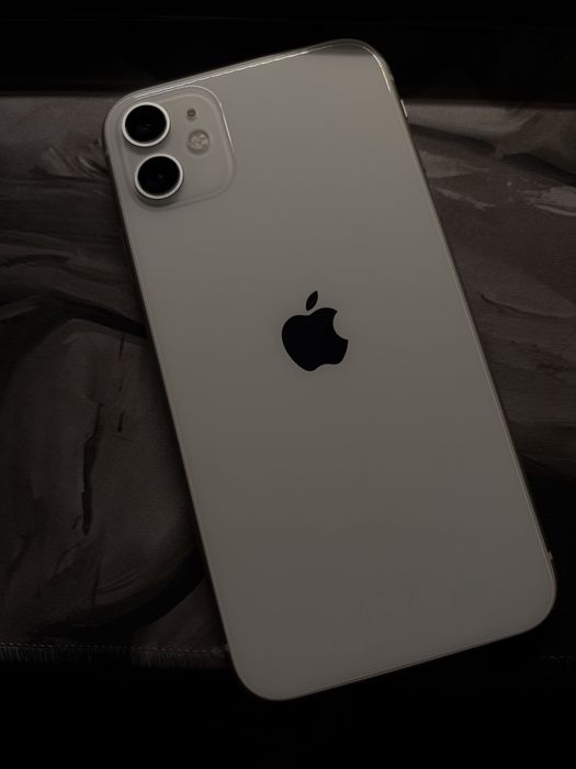Iphone 11 в идеальном состоянии