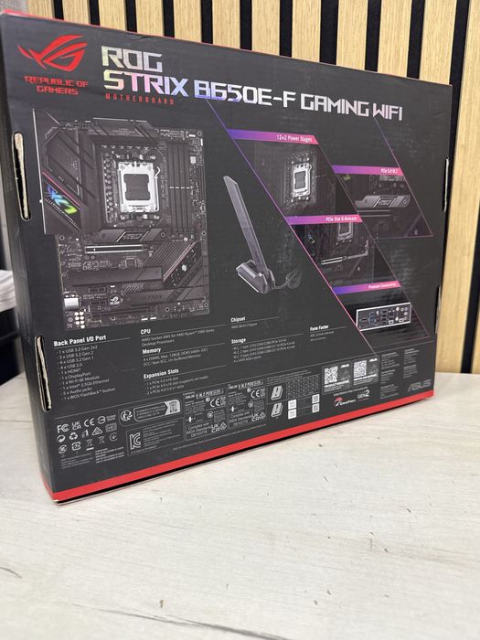 Placa de baza ASUS ROG STRIX B650E-E GAMING WIFI, Socket AM5 sigilata !