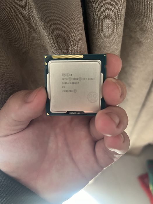 Xeon e3 1230v2.