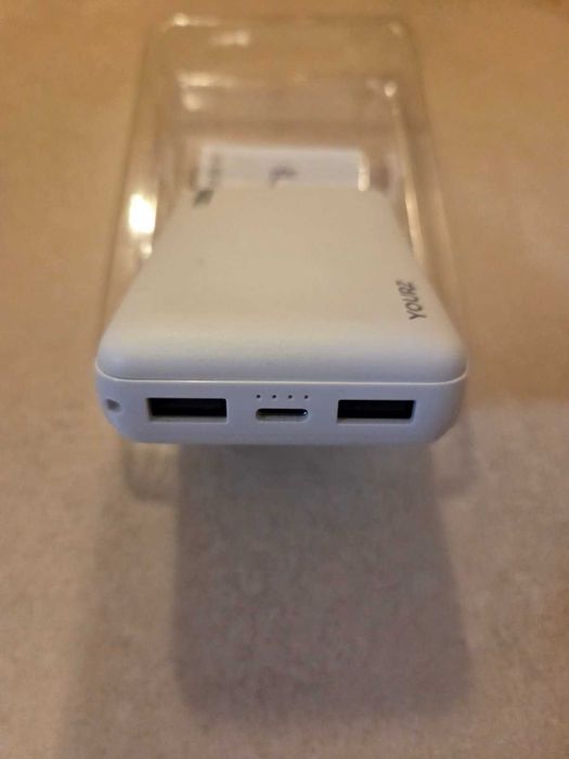Външна Батерия 10000mAh за Телефон, YOURZ-R8 Power Bank, Бяла