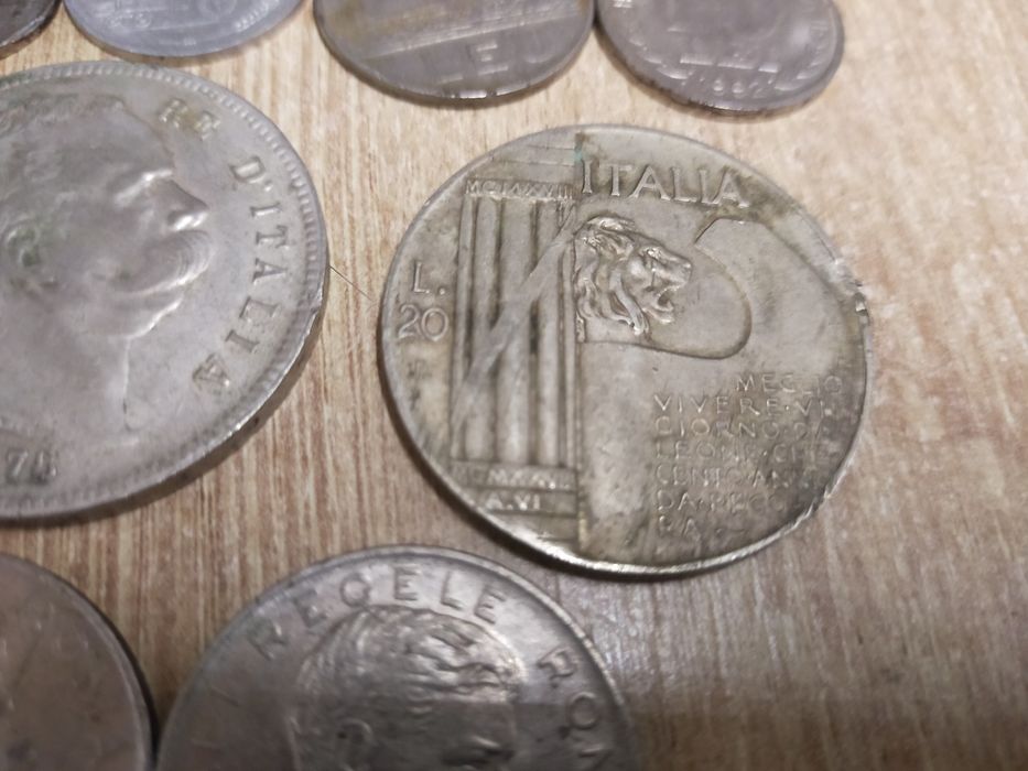 Monezi de vânzare diferiți ani