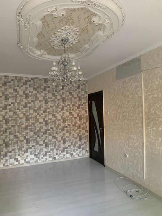 Продава се Двустаен апартамент в Карлово - 67 кв.м за 1248 €/кв.м - Снимка #2