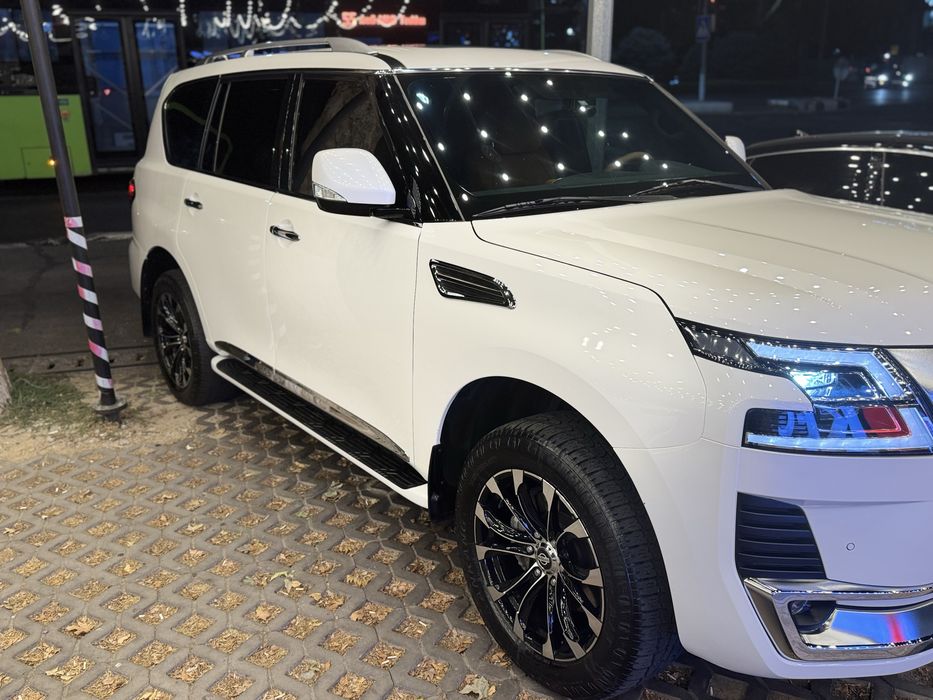 Nissan Patrol 2019 г. Y62. Цена 50.000 $