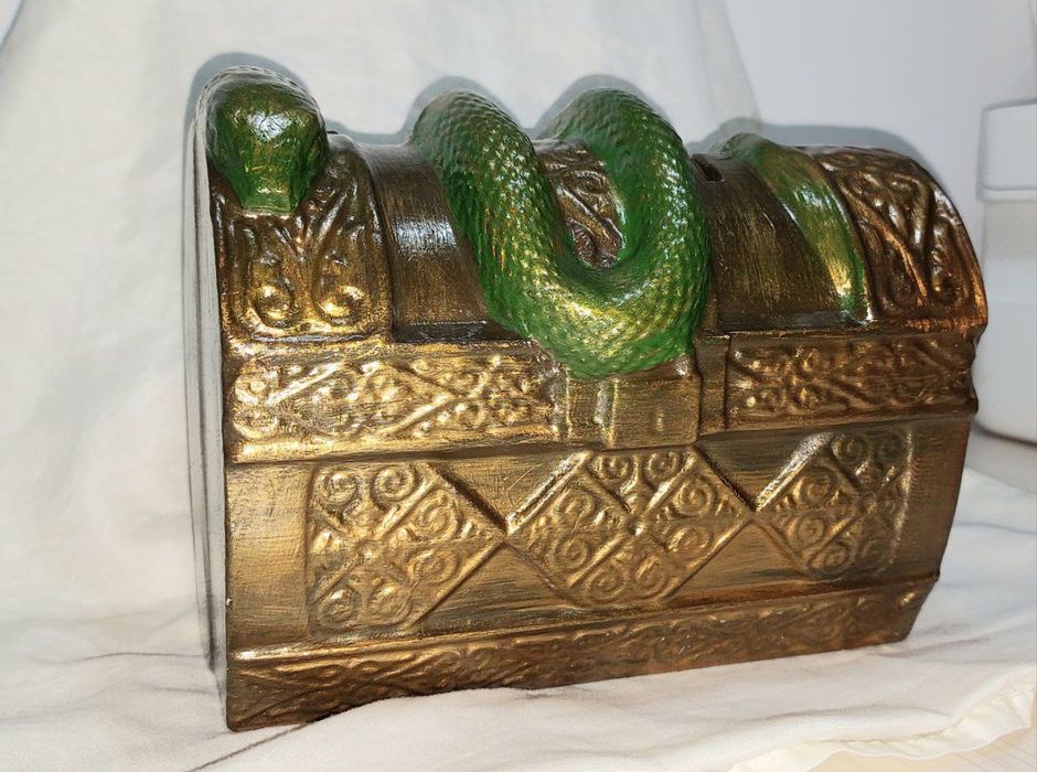 Сундук копилка из гипса