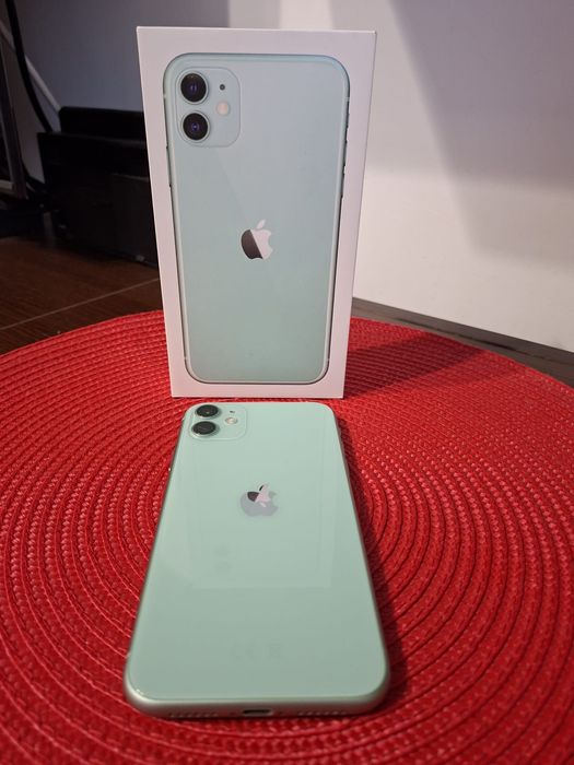 Iphone 11 , 64 gb liber retea,baterie noua