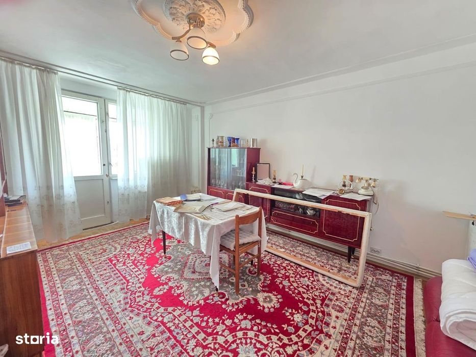 3 camere, zonă centrală (Casa de Cultură), mobilat și utilat