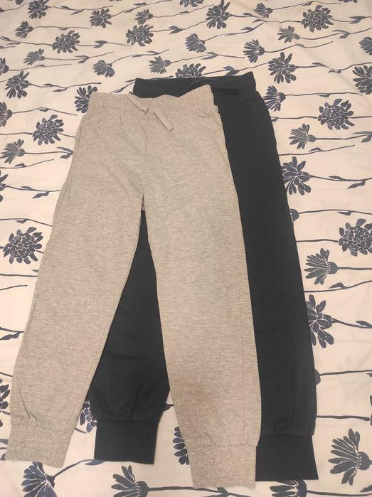 Set 2 pantaloni măr. 8-9 ani H&M