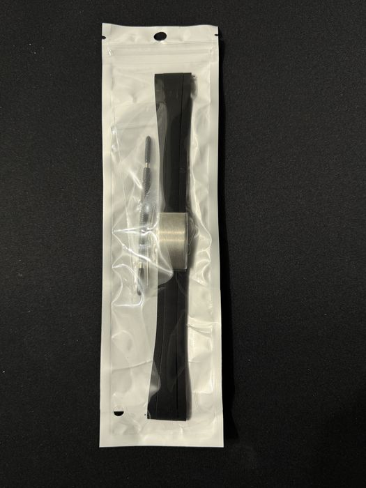 Bratara ceas tip fluture 22mm, din silicon, neagra