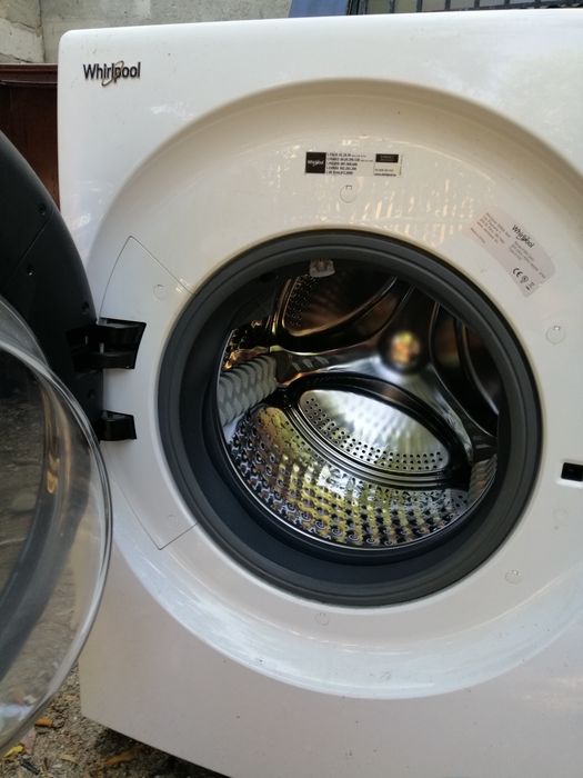 Mașina spălat rufe Whirpool 6sense