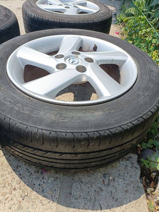 Jante aliaj Mazda R16 și cauciucuri vara